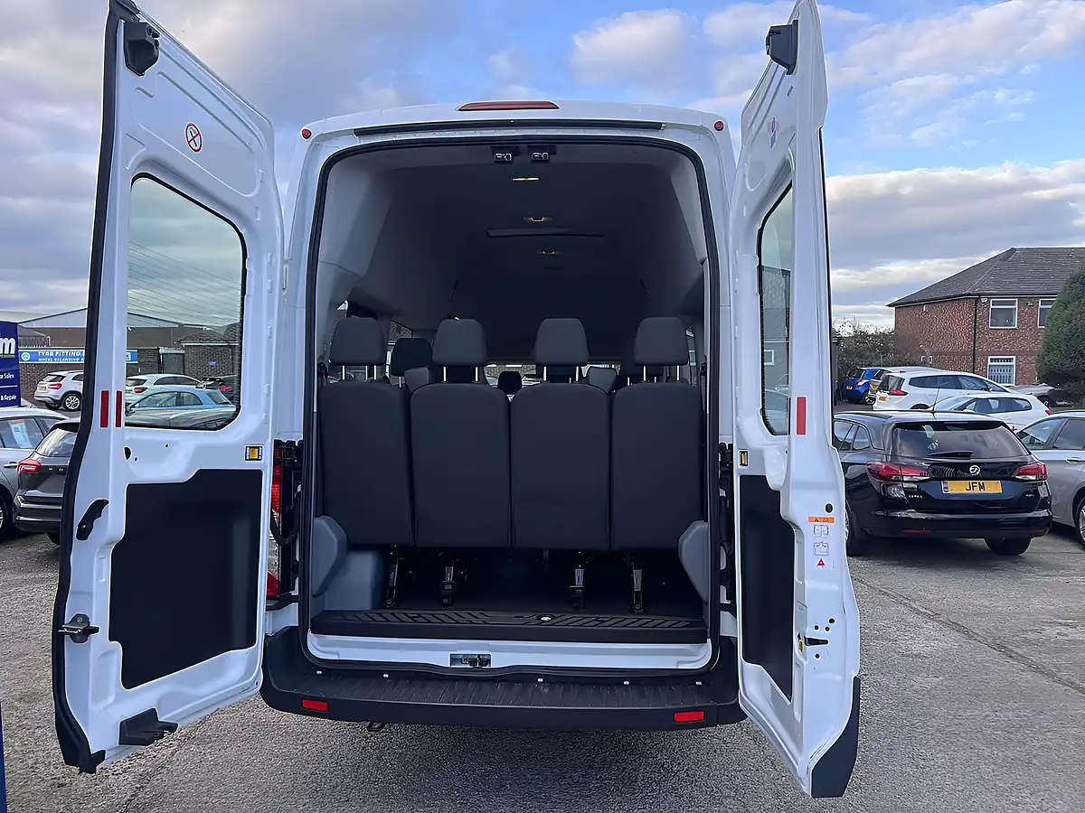 Used 2015 Ford Transit 460 Hdt Xlwb H3 17 SEAT Frozen White - Interior and Exterior details 19