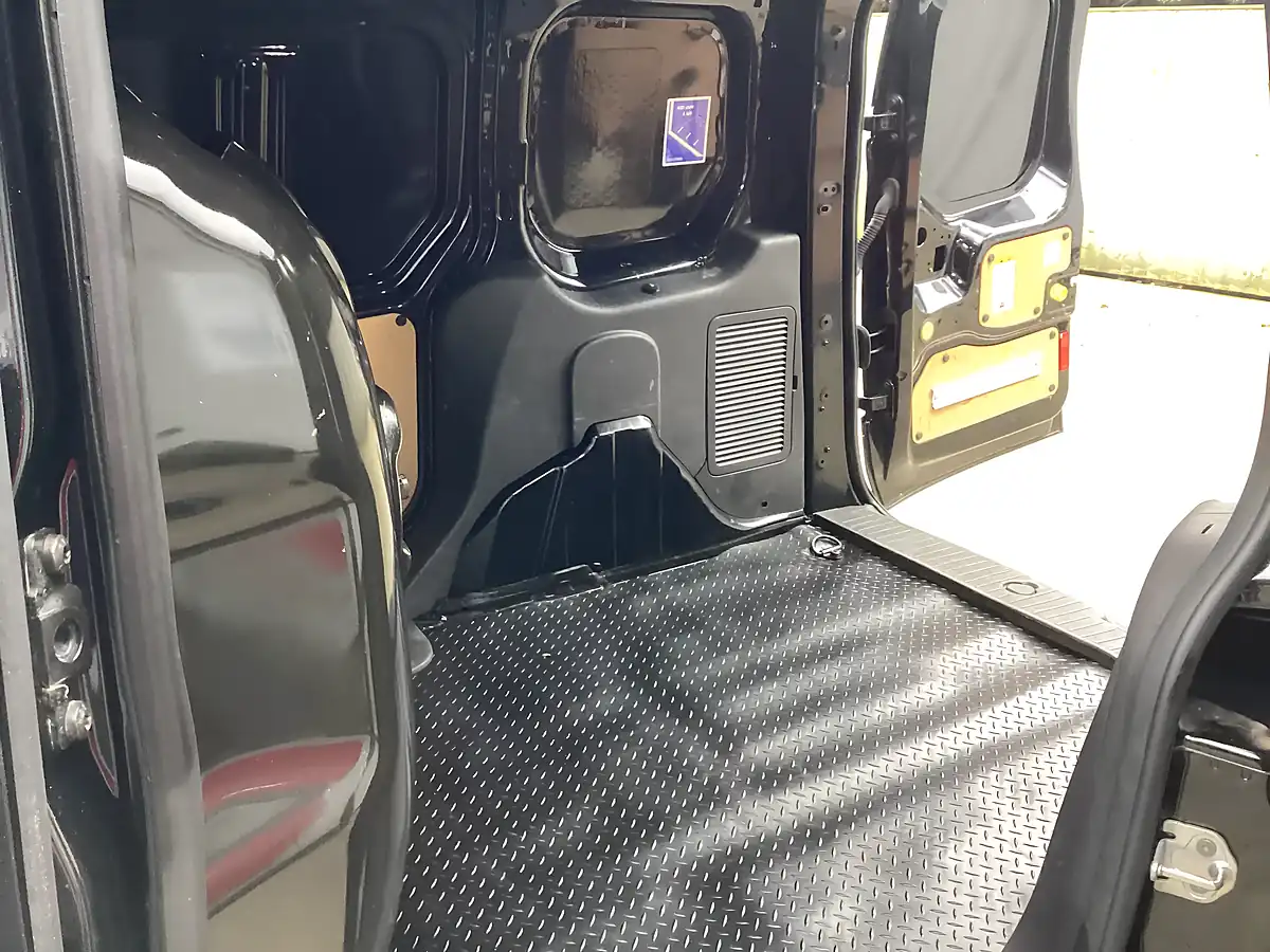 Used 2015 Ford Transit Connect 200 Limited Black - Interior and Exterior details 11