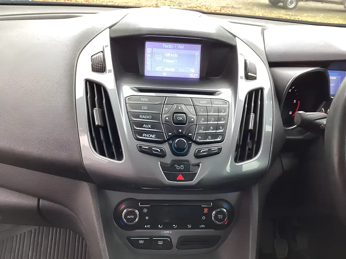 Used 2015 Ford Transit Connect 200 Limited Black - Interior and Exterior details 12