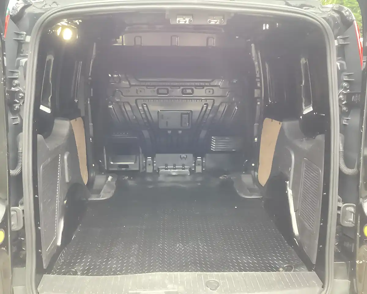 Used 2015 Ford Transit Connect 200 Limited Black - Interior and Exterior details 16