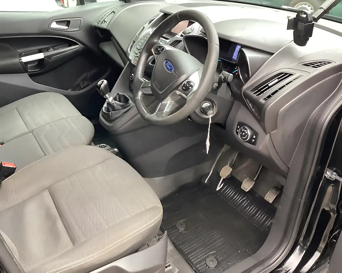 Used 2015 Ford Transit Connect 200 Limited Black - Interior and Exterior details 18