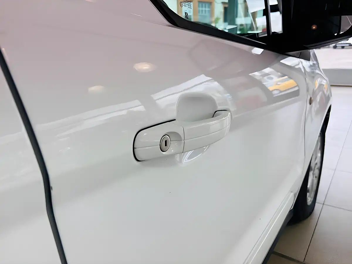 Used 2015 Ford Transit Connect 200 Limited L1 H1 5dr White - Interior and Exterior details 11
