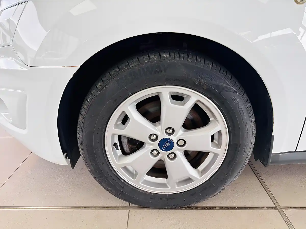 Used 2015 Ford Transit Connect 200 Limited L1 H1 5dr White - Interior and Exterior details 17