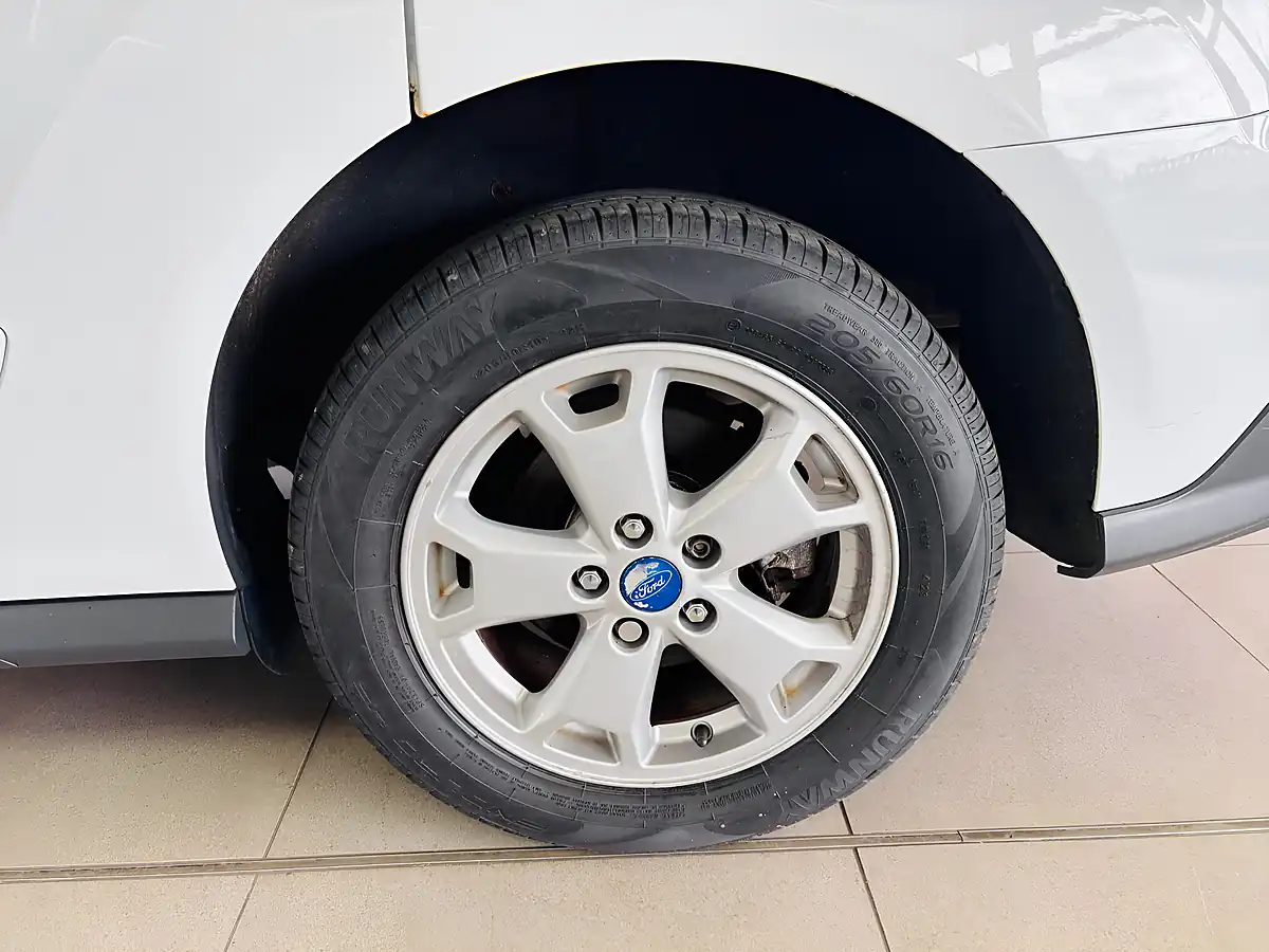 Used 2015 Ford Transit Connect 200 Limited L1 H1 5dr White - Interior and Exterior details 19