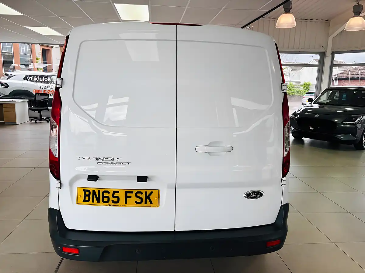 Used 2015 Ford Transit Connect 200 Limited L1 H1 5dr White - Interior and Exterior details 8