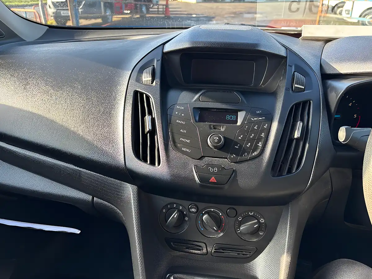 Used 2015 Ford Transit Connect 220 Panel Van Blue - Interior and Exterior details 14