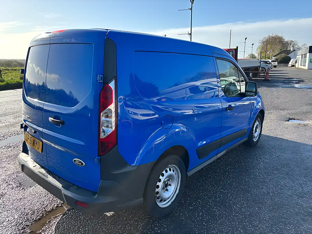 Used 2015 Ford Transit Connect 220 Panel Van Blue - Interior and Exterior details 4