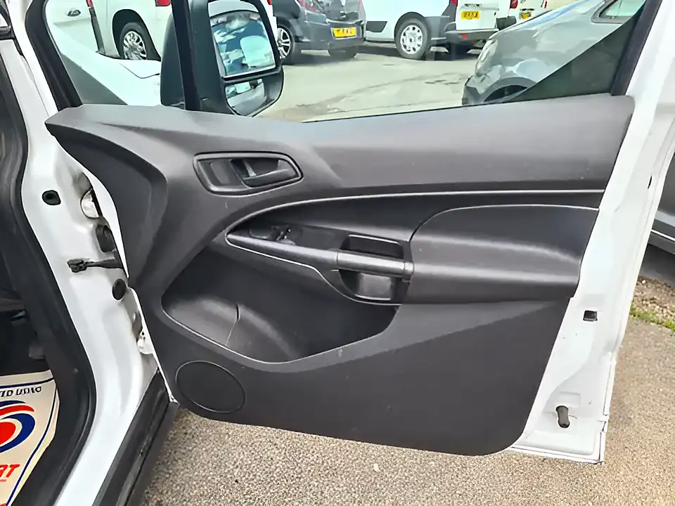 Used 2015 Ford Transit Connect Fridge Van - Interior and Exterior details 12