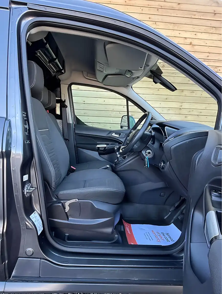 Used 2015 Ford Transit Connect Limited Grey - Interior and Exterior details 10