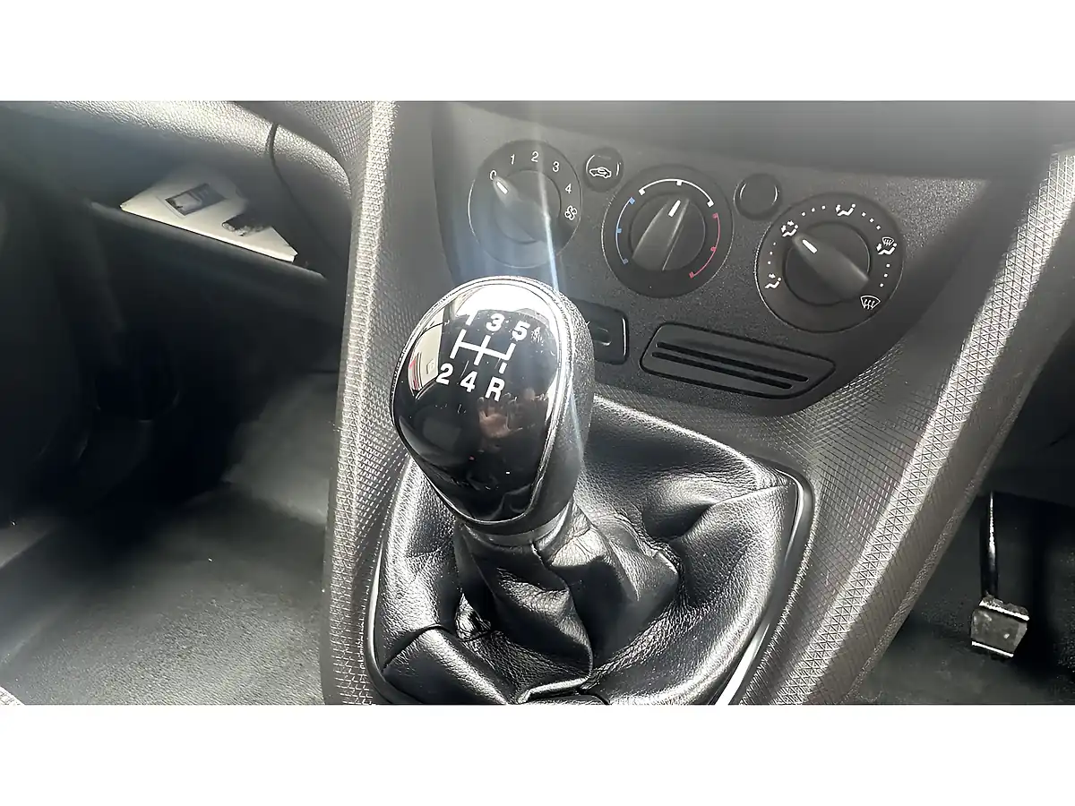 Used 2015 Ford Transit Connect White - Interior and Exterior details 5