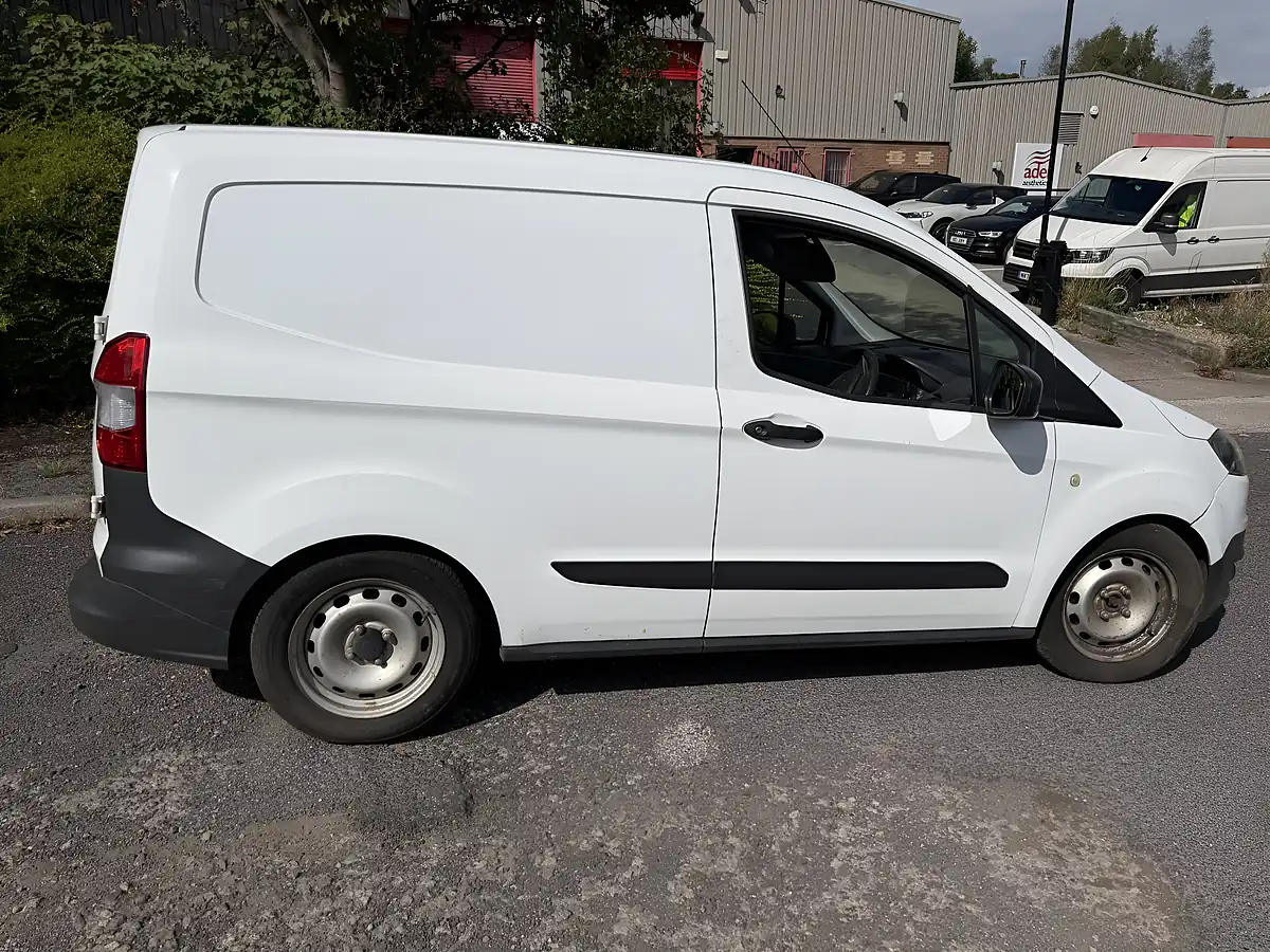 Used 2015 Ford Transit Courier Base White - Interior and Exterior details 10