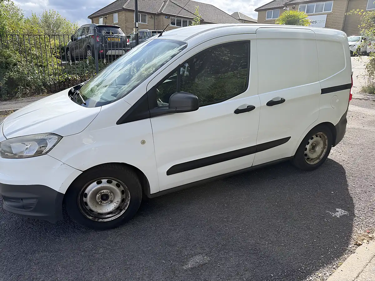 Used 2015 Ford Transit Courier Base White - Interior and Exterior details 3