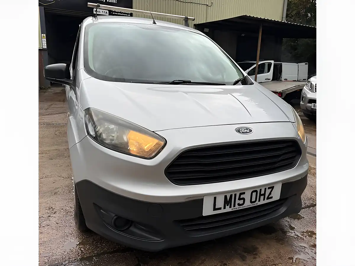 Used 2015 Ford Transit Courier Panel Van L1 Silver - Interior and Exterior details 3