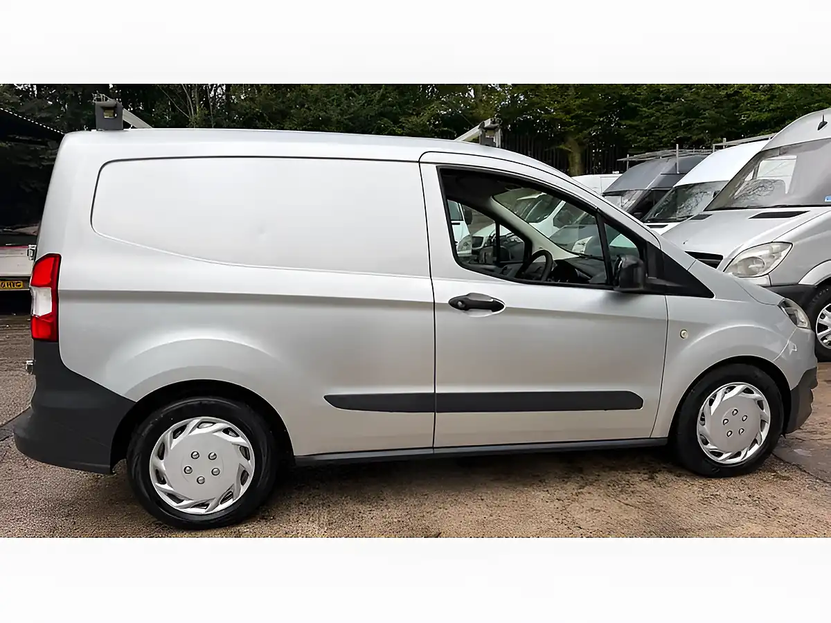 Used 2015 Ford Transit Courier Panel Van L1 Silver - Interior and Exterior details 7