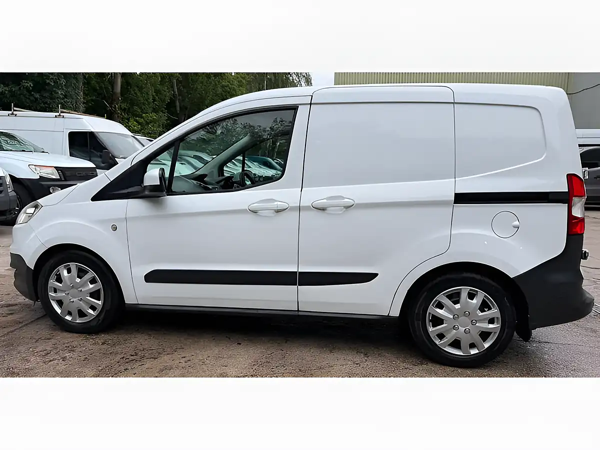 Used 2015 Ford Transit Courier Trend White - Interior and Exterior details 10
