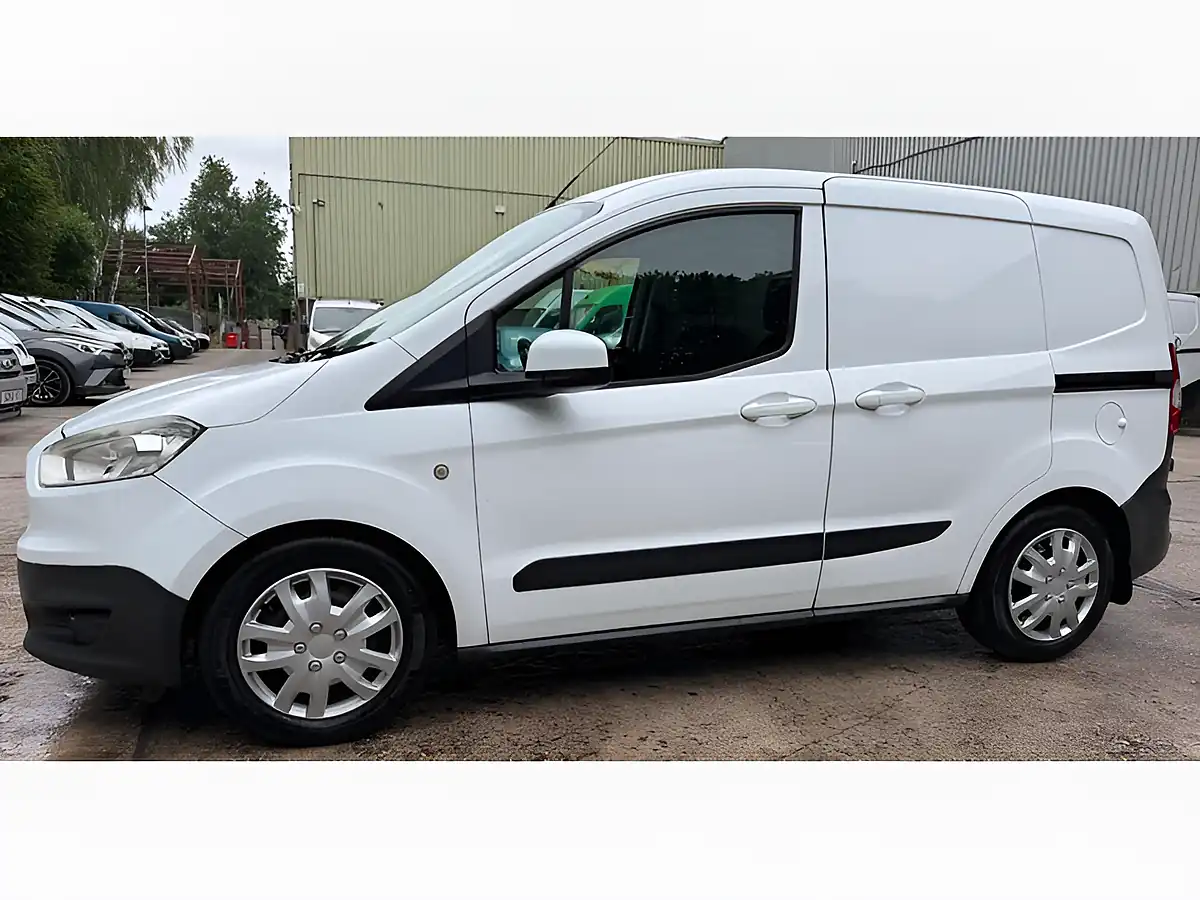 Used 2015 Ford Transit Courier Trend White - Interior and Exterior details 11