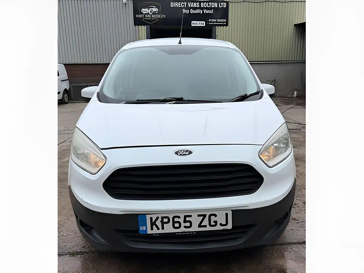 Used 2015 Ford Transit Courier Trend White - Interior and Exterior details 12