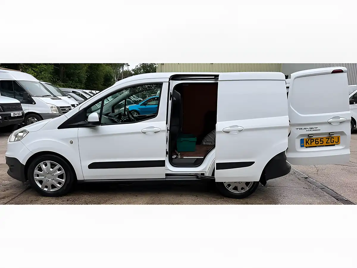 Used 2015 Ford Transit Courier Trend White - Interior and Exterior details 13