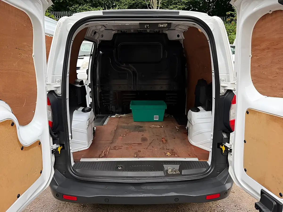 Used 2015 Ford Transit Courier Trend White - Interior and Exterior details 19