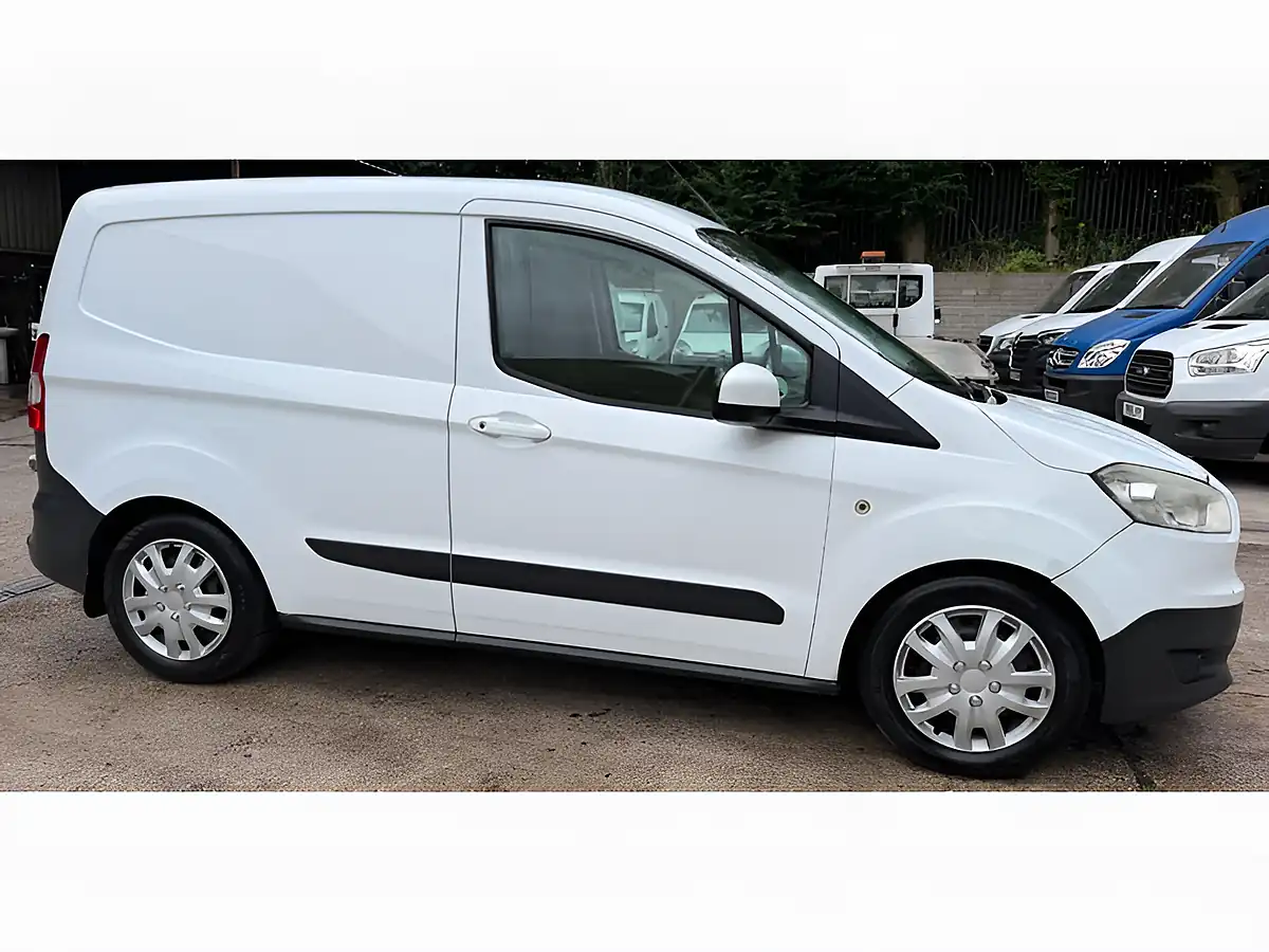 Used 2015 Ford Transit Courier Trend White - Interior and Exterior details 3