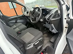 Used 2015 Ford Transit Custom 290 E-Tech - Interior and Exterior details 12