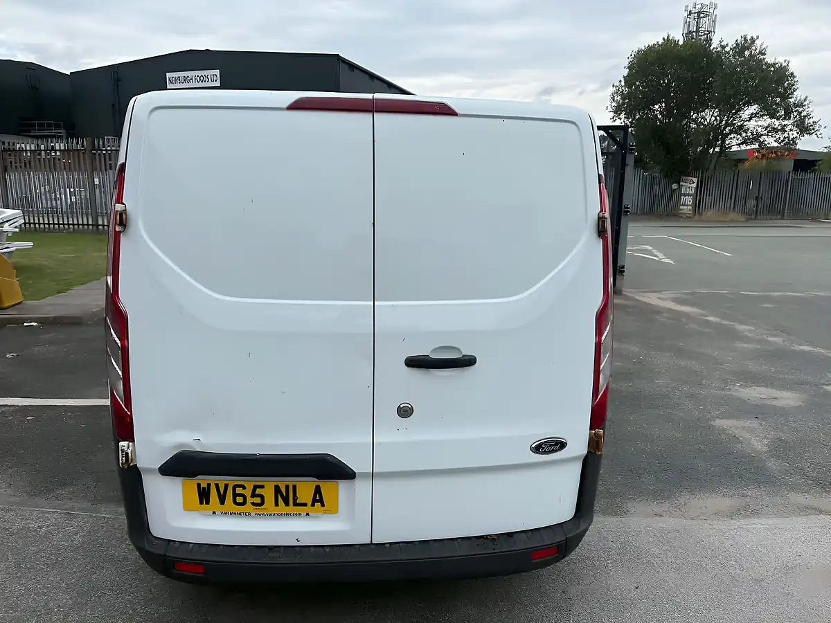 Used 2015 Ford Transit Custom 290 E-Tech - Interior and Exterior details 13