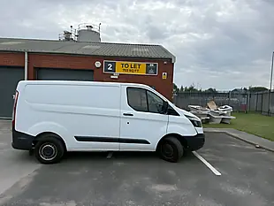 Used 2015 Ford Transit Custom 290 E-Tech - Interior and Exterior details 7