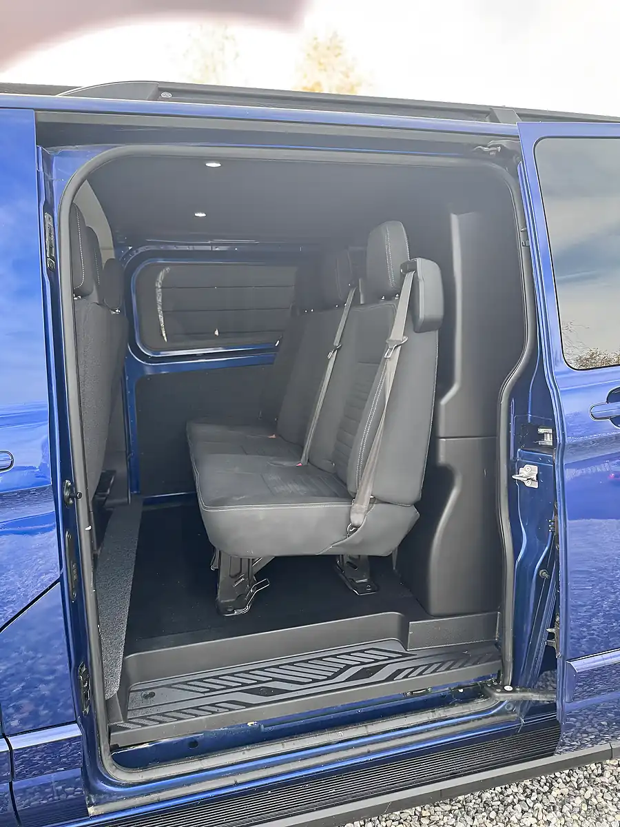 Used 2015 Ford Transit Custom 290 Ltd Blue - Interior and Exterior details 10