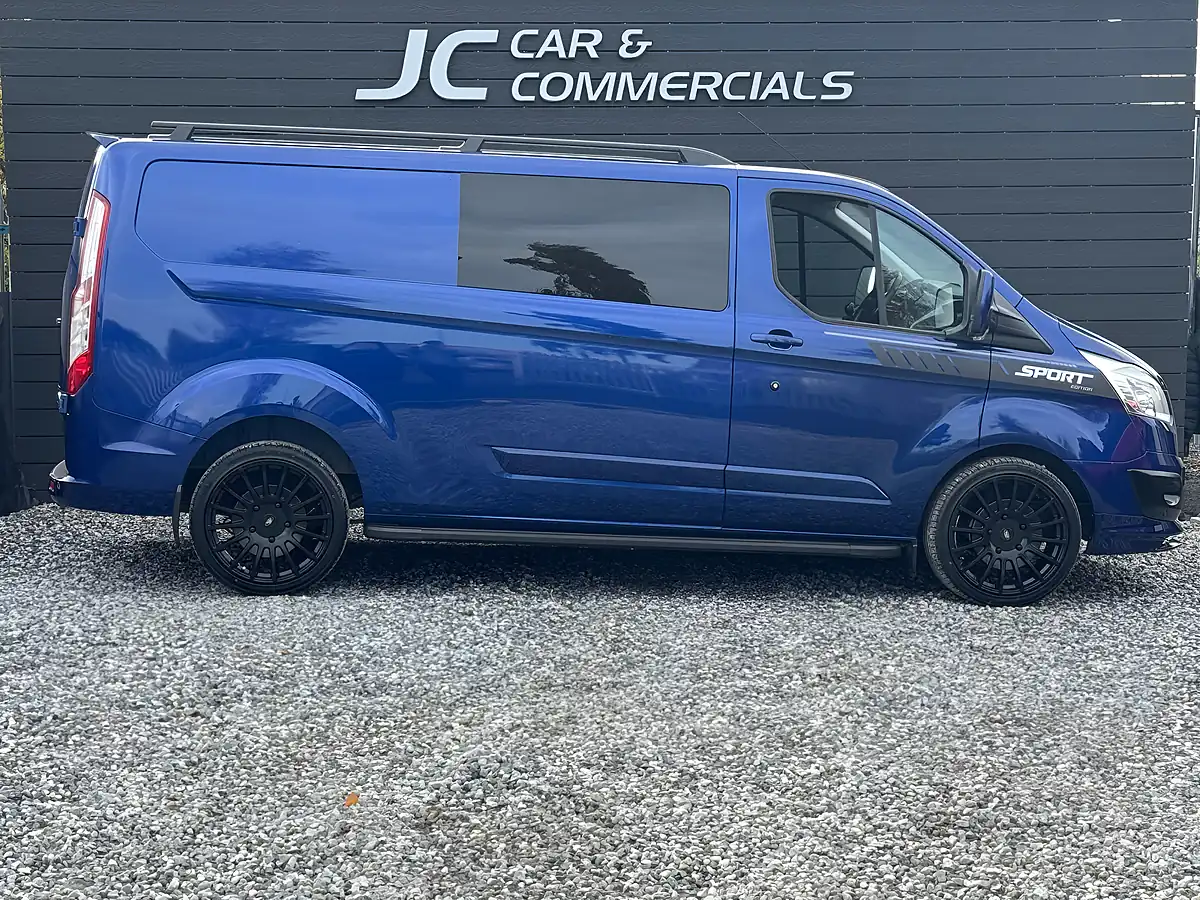 Used 2015 Ford Transit Custom 290 Ltd Blue - Interior and Exterior details 2