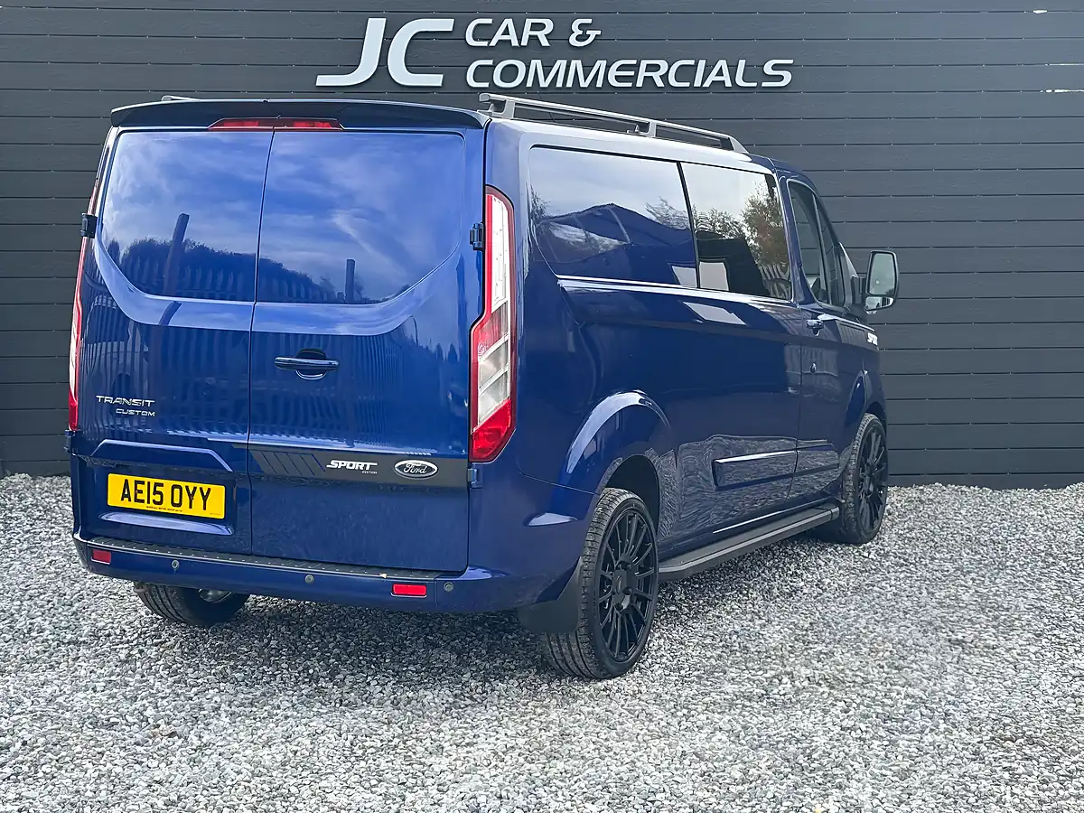 Used 2015 Ford Transit Custom 290 Ltd Blue - Interior and Exterior details 3