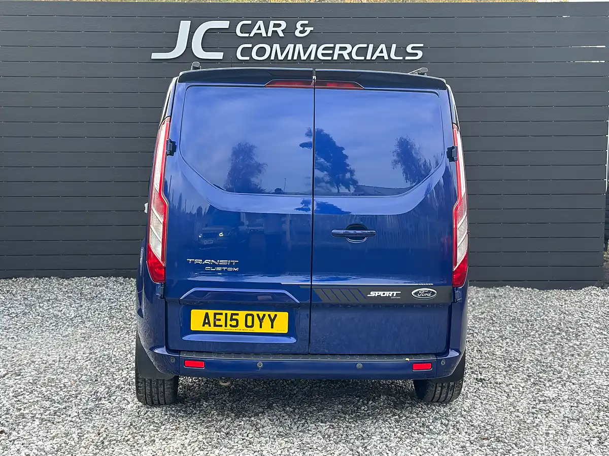 Used 2015 Ford Transit Custom 290 Ltd Blue - Interior and Exterior details 4