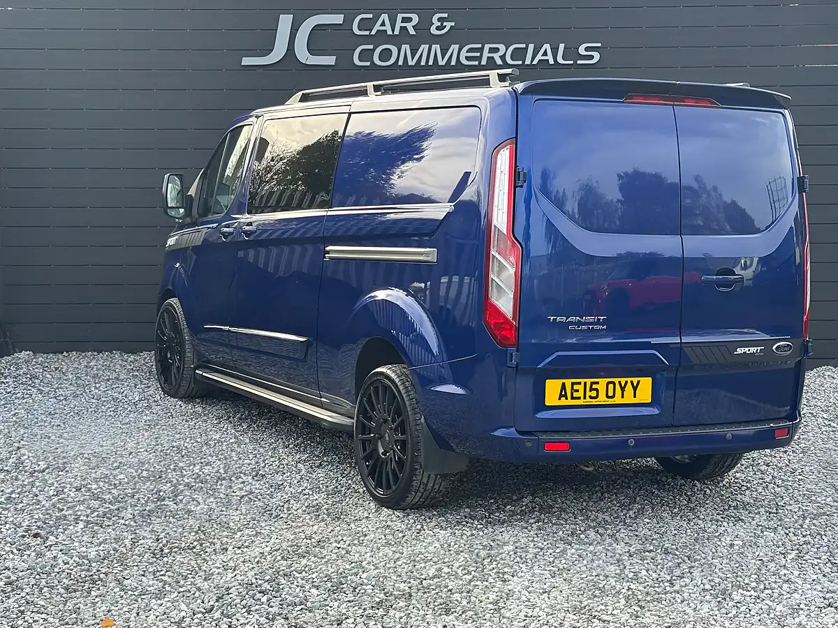 Used 2015 Ford Transit Custom 290 Ltd Blue - Interior and Exterior details 5