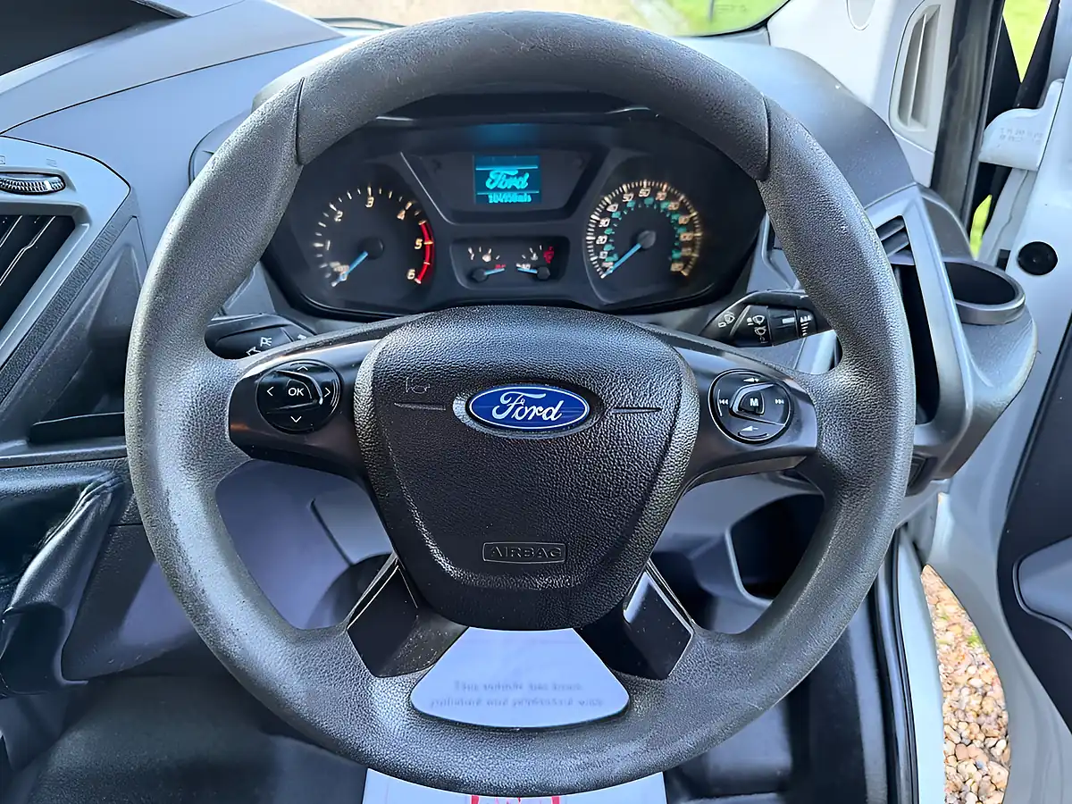 Used 2015 Ford Transit Custom 290 Panel Van L1 H1 White - Interior and Exterior details 12