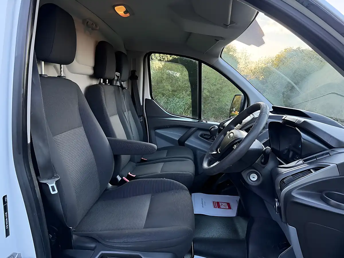 Used 2015 Ford Transit Custom 290 Panel Van L1 H1 White - Interior and Exterior details 14