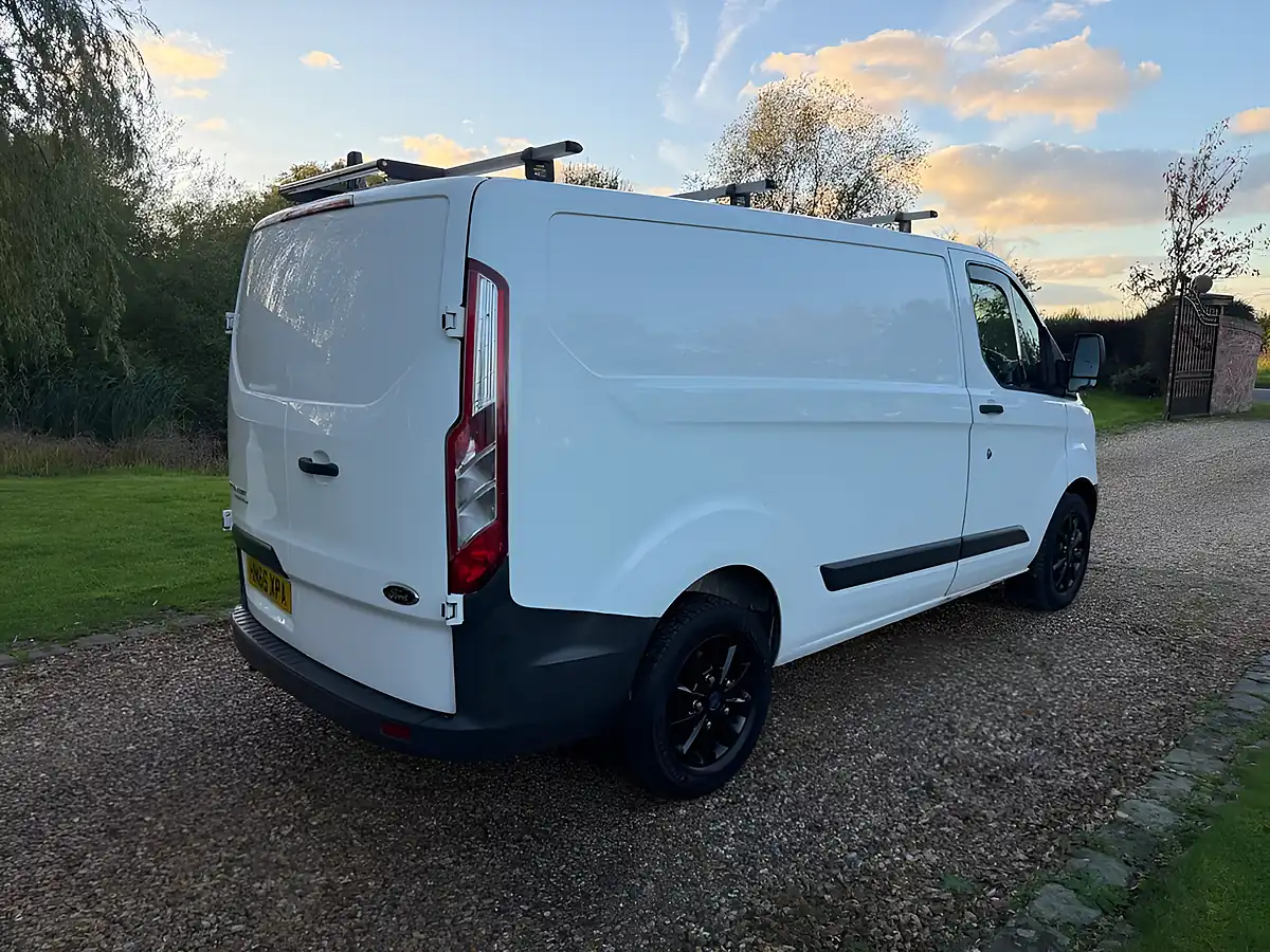 Used 2015 Ford Transit Custom 290 Panel Van L1 H1 White - Interior and Exterior details 5