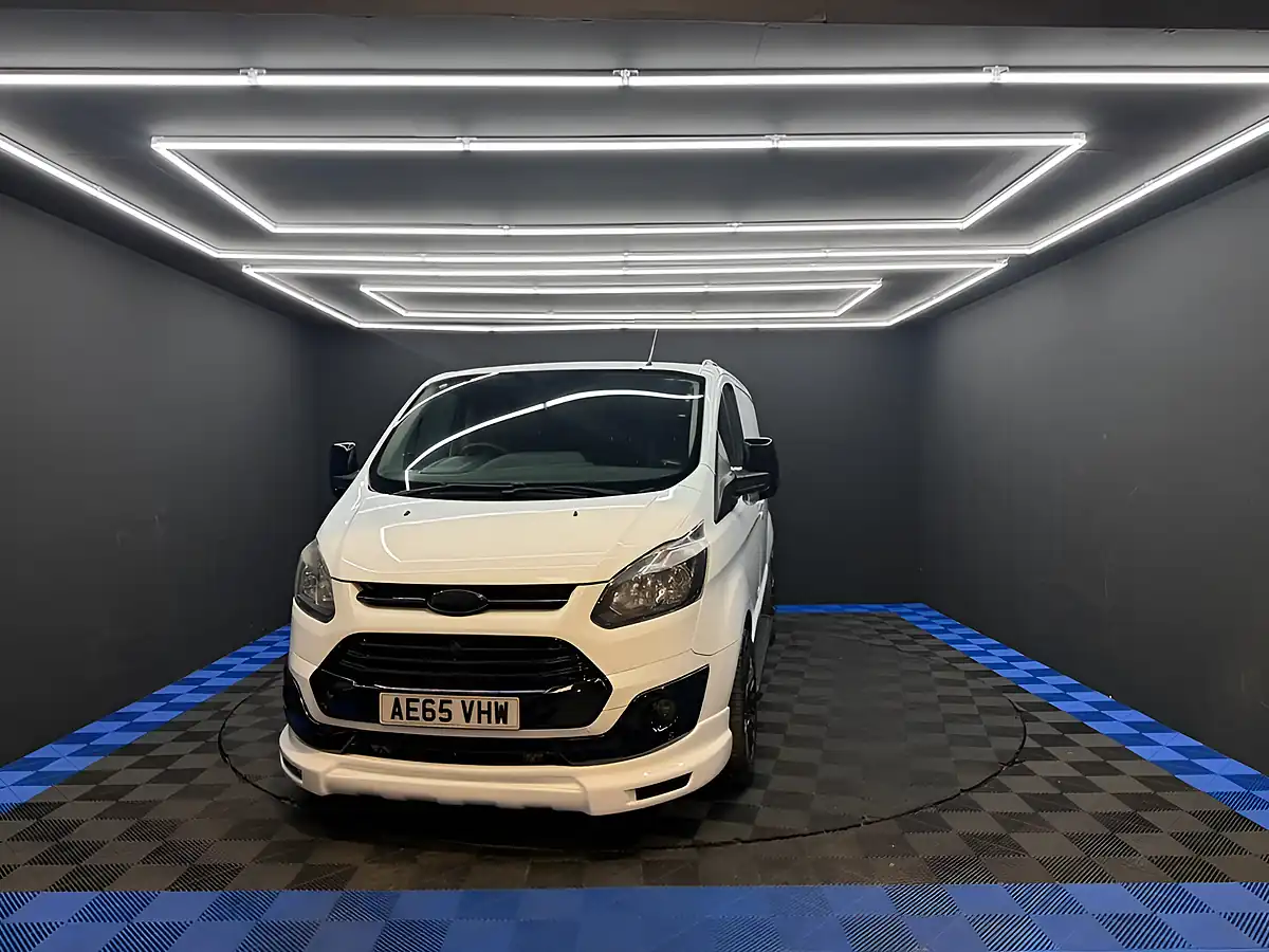 Used 2015 Ford Transit Custom 290 Panel Van White - Interior and Exterior details 4