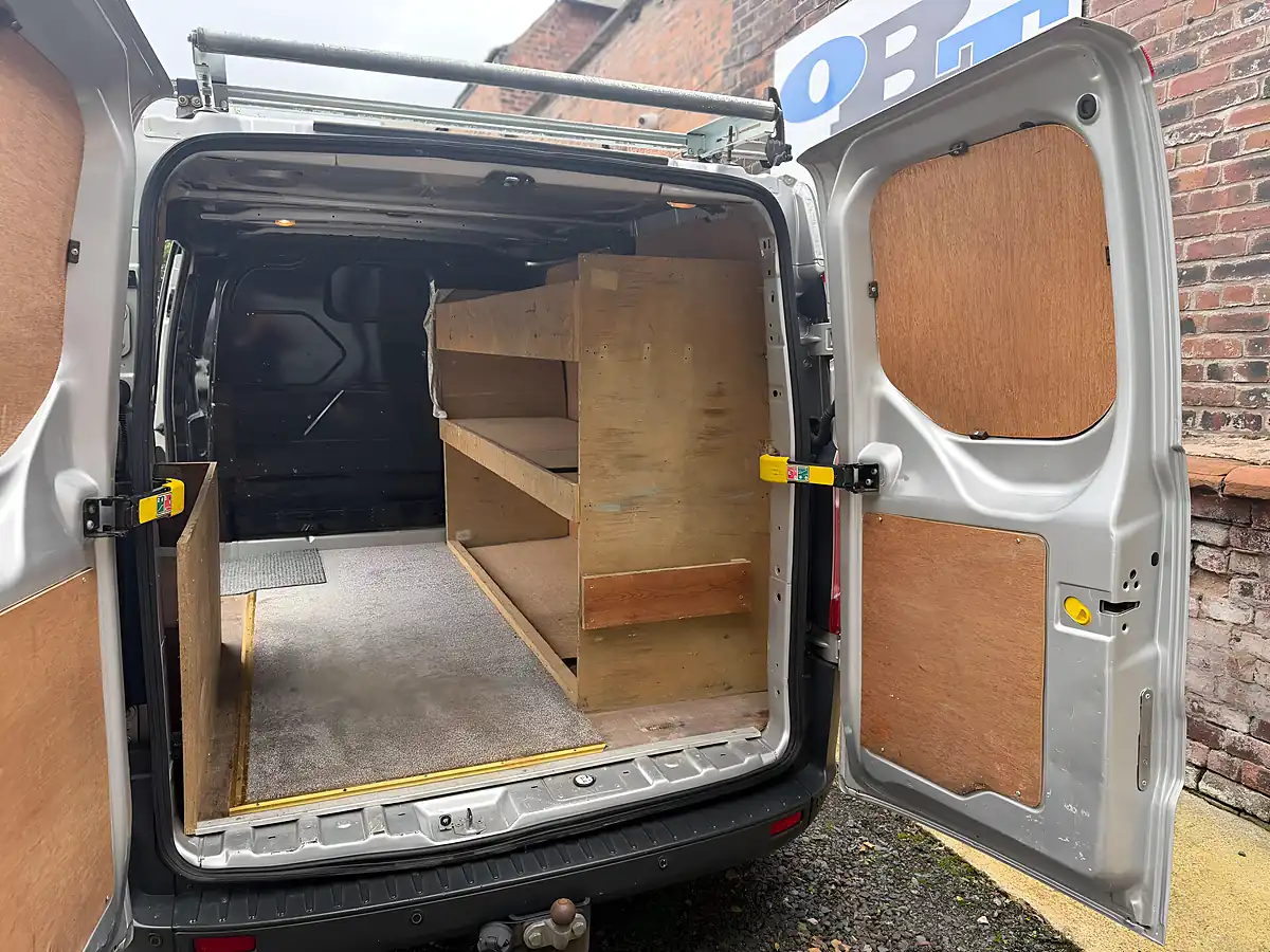 Used 2015 Ford Transit Custom 290 Trend Silver - Interior and Exterior details 9
