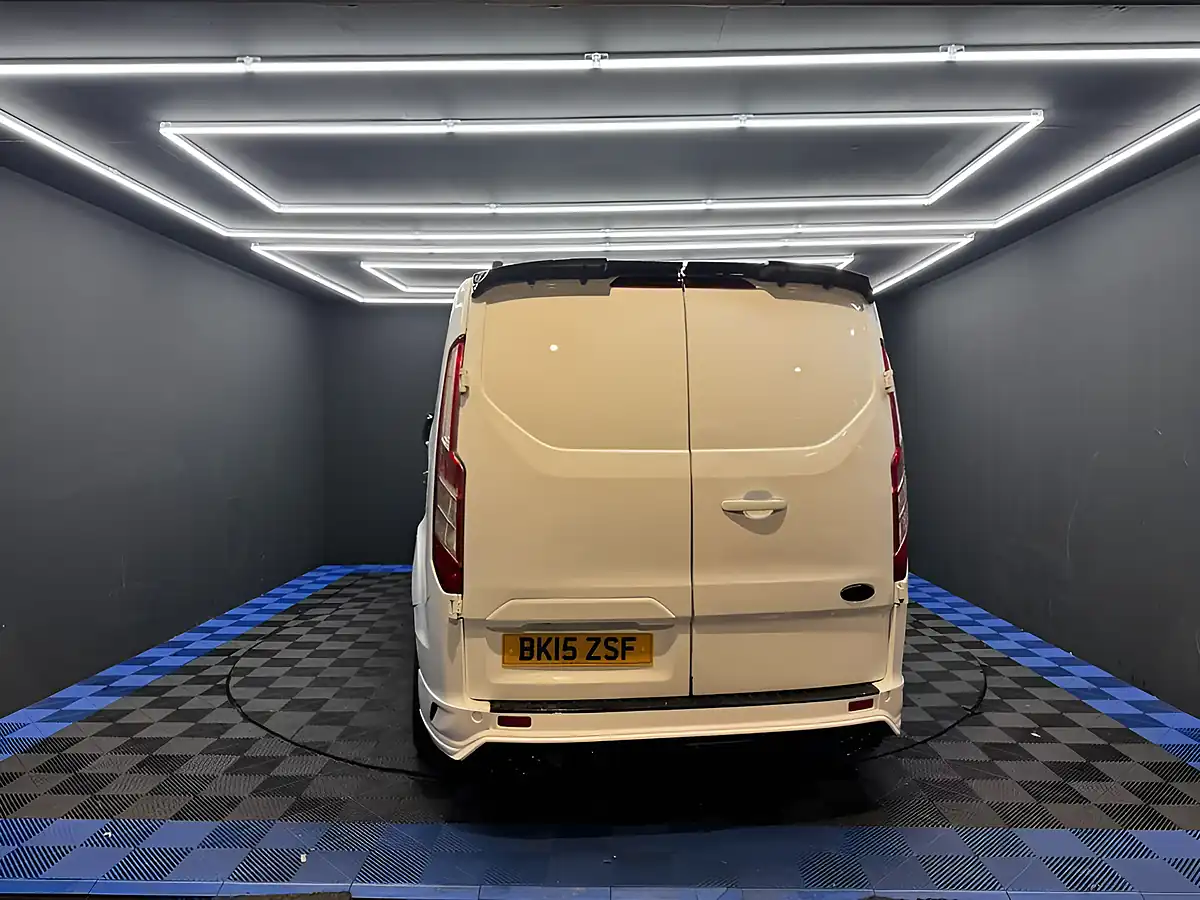 Used 2015 Ford Transit Custom Combi Van White - Interior and Exterior details 13