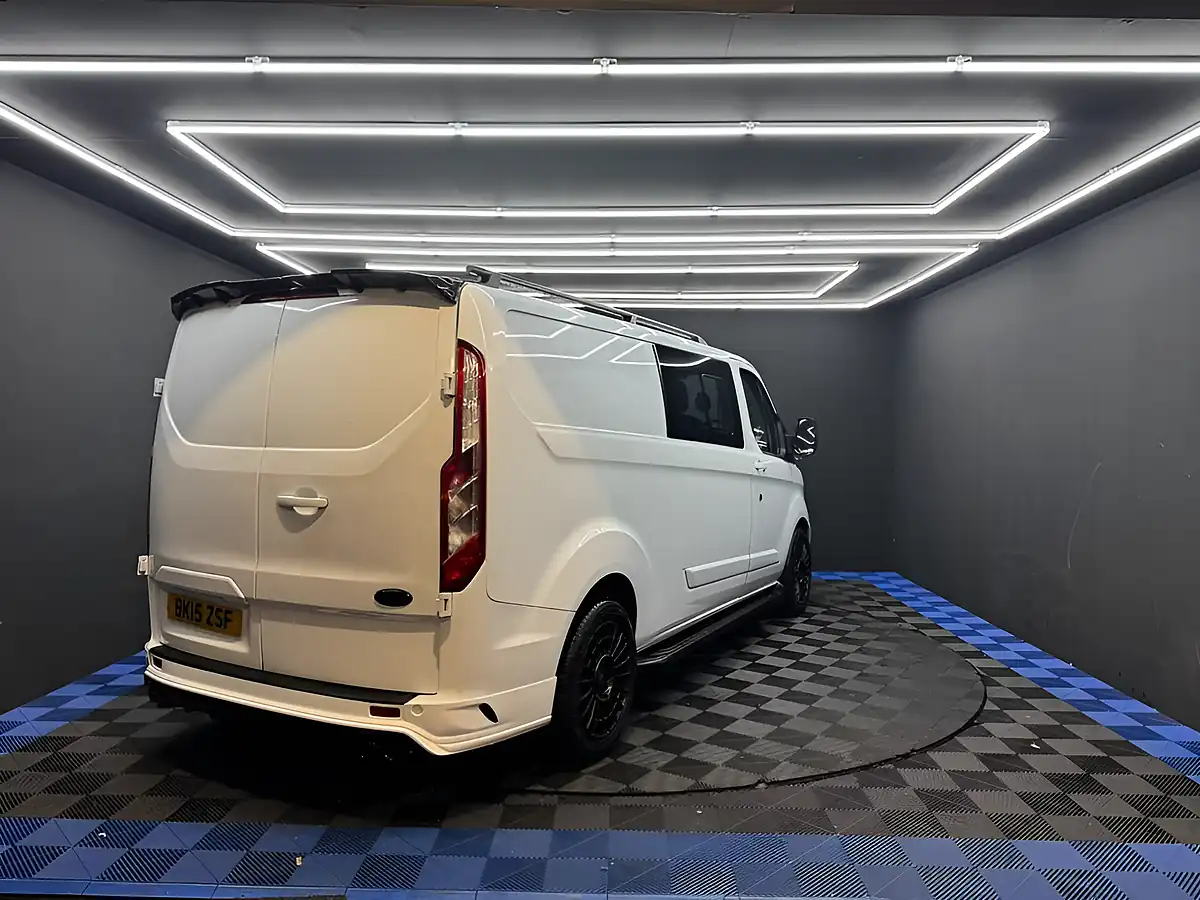 Used 2015 Ford Transit Custom Combi Van White - Interior and Exterior details 16