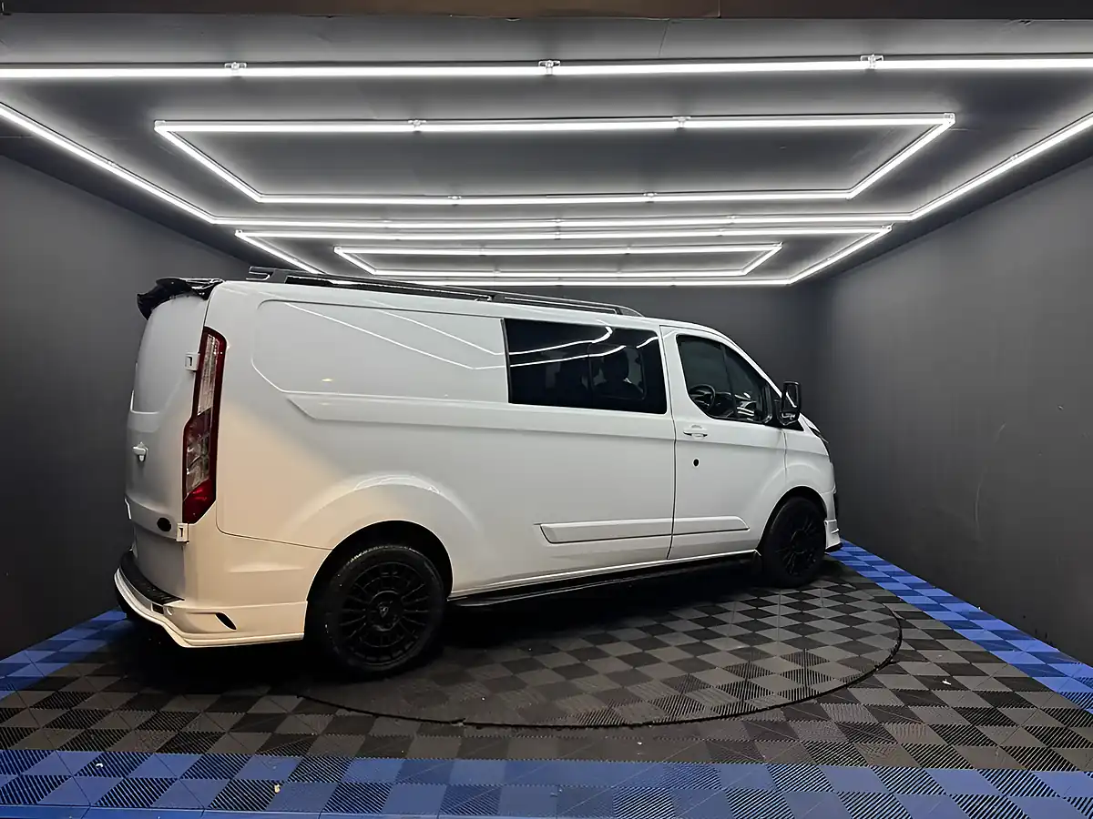 Used 2015 Ford Transit Custom Combi Van White - Interior and Exterior details 18