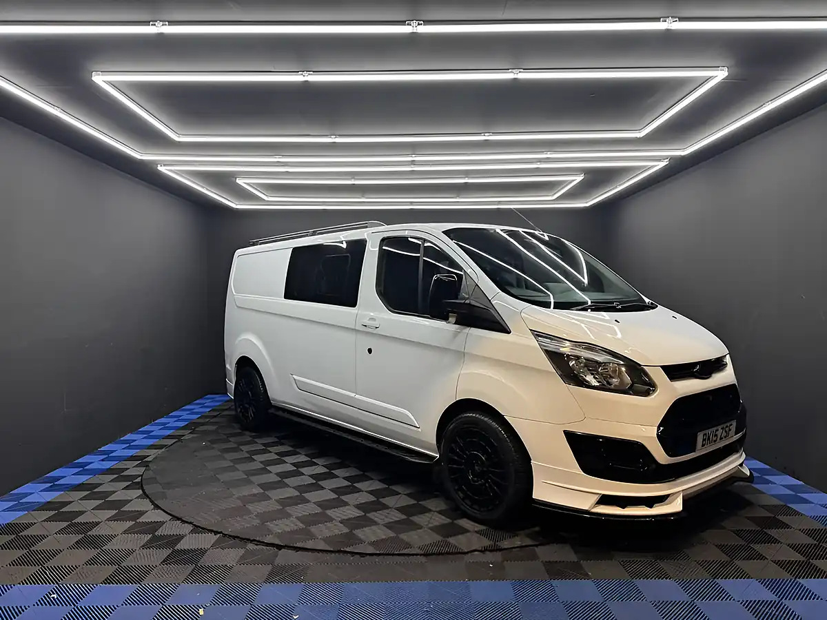Used 2015 Ford Transit Custom Combi Van White - Interior and Exterior details 2