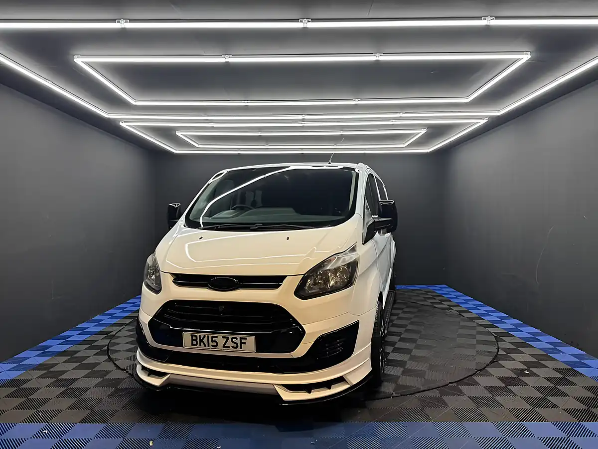 Used 2015 Ford Transit Custom Combi Van White - Interior and Exterior details 6