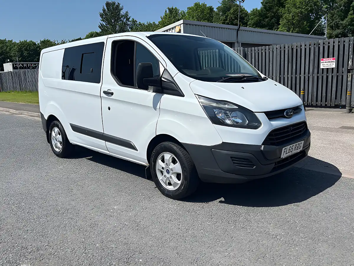 Used 2015 Ford Transit Custom Crew White - Interior and Exterior details 2
