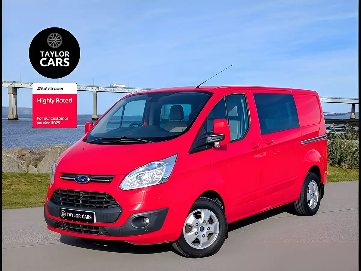 Used 2015 Ford Transit Custom Limited L1 H1 Red - Front View