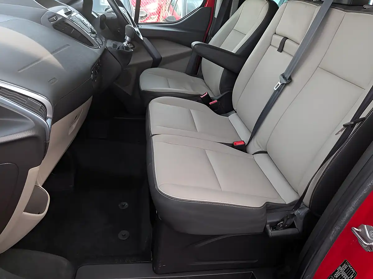 Used 2015 Ford Transit Custom Limited L1 H1 Red - Interior and Exterior details 16