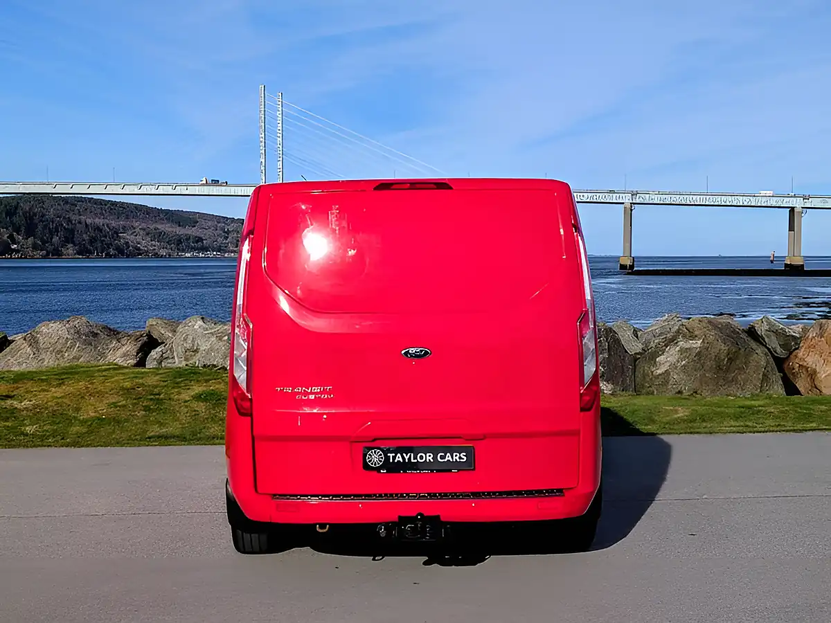 Used 2015 Ford Transit Custom Limited L1 H1 Red - Interior and Exterior details 7