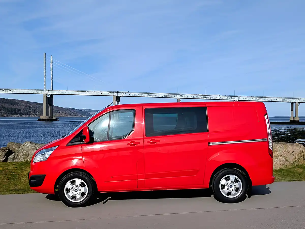 Used 2015 Ford Transit Custom Limited L1 H1 Red - Interior and Exterior details 8