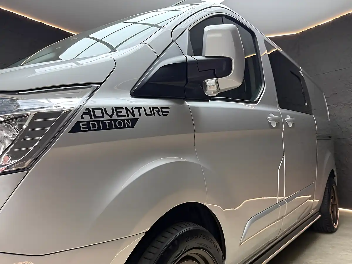 Used 2015 Ford Transit Custom Limited Silver - Interior and Exterior details 12
