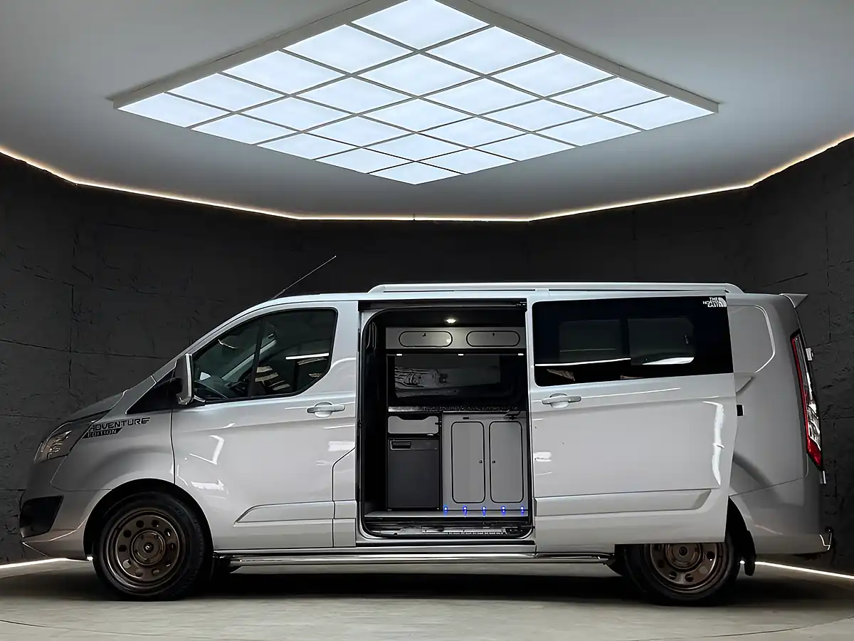 Used 2015 Ford Transit Custom Limited Silver - Interior and Exterior details 2