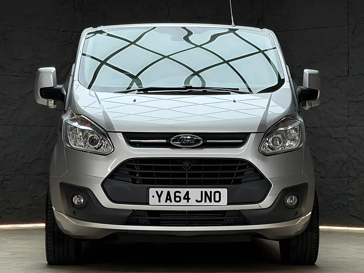 Used 2015 Ford Transit Custom Limited Silver - Interior and Exterior details 4